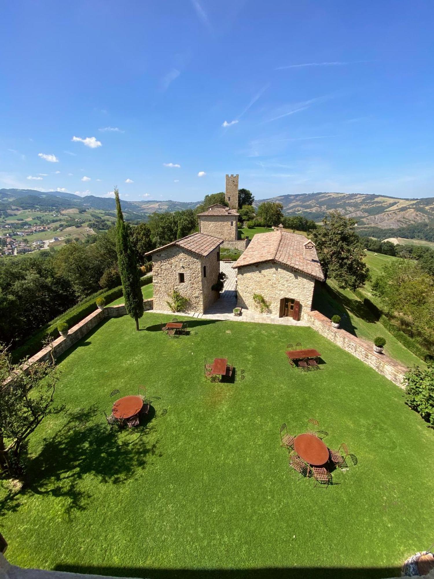 Castello Di Viano Villa Exteriör bild