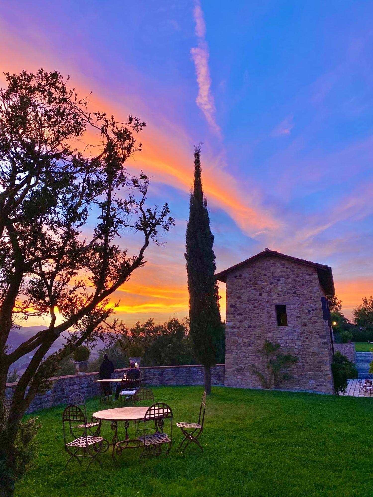 Castello Di Viano Villa Exteriör bild