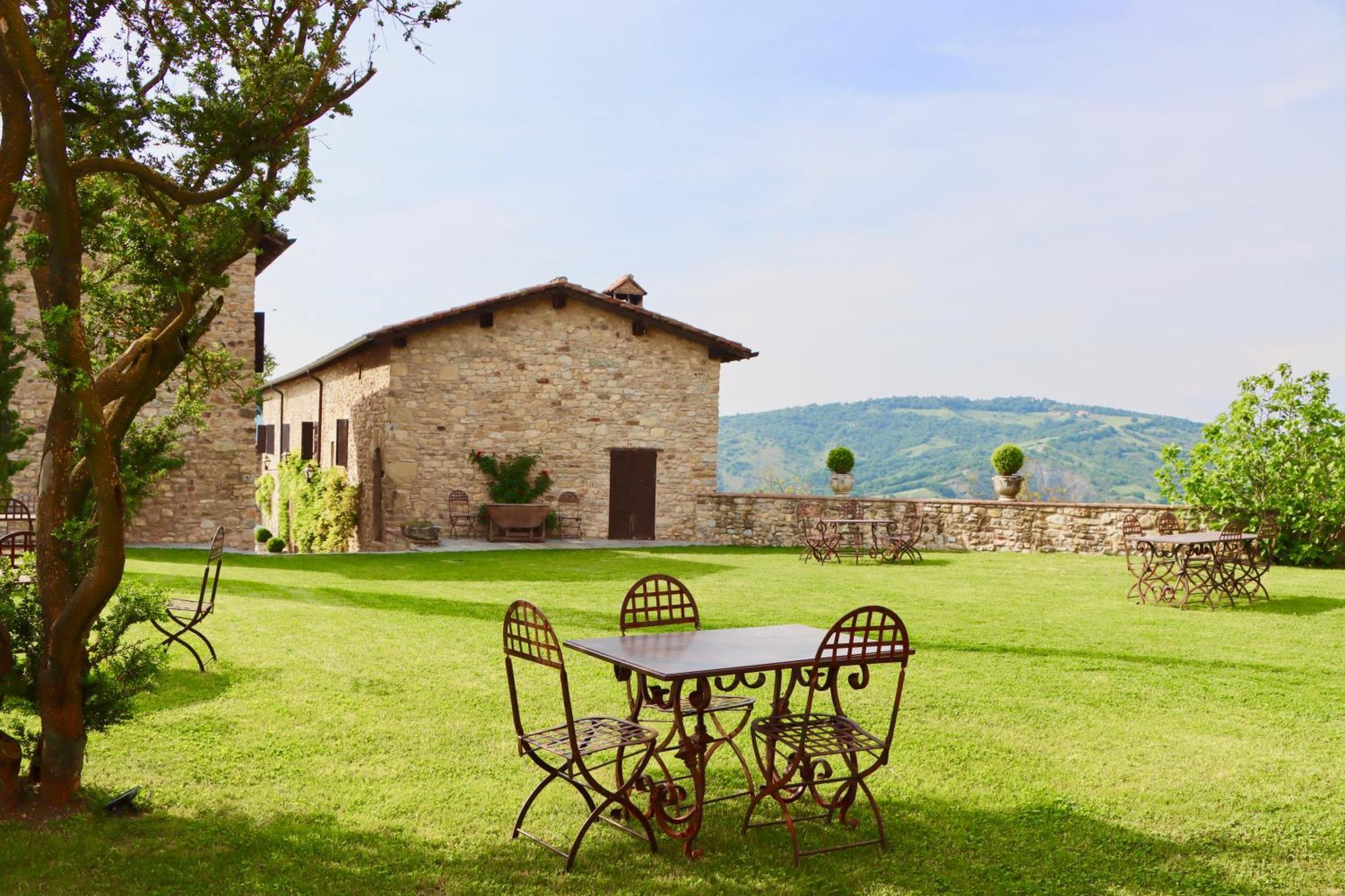 Castello Di Viano Villa Exteriör bild