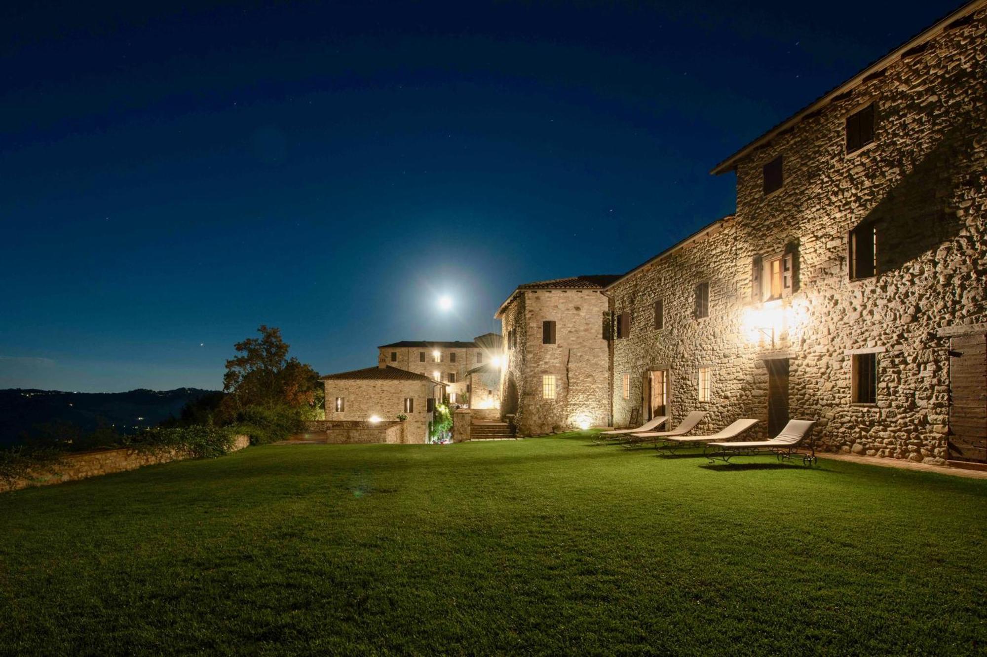 Castello Di Viano Villa Exteriör bild