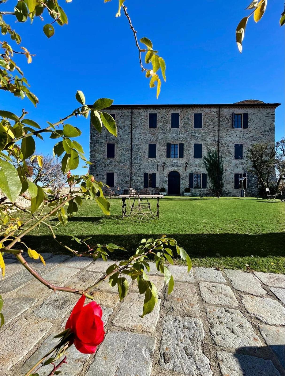 Castello Di Viano Villa Exteriör bild